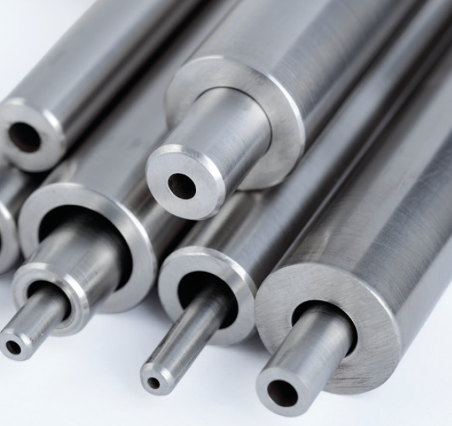 Stainless steel tubing for nuclear reactors